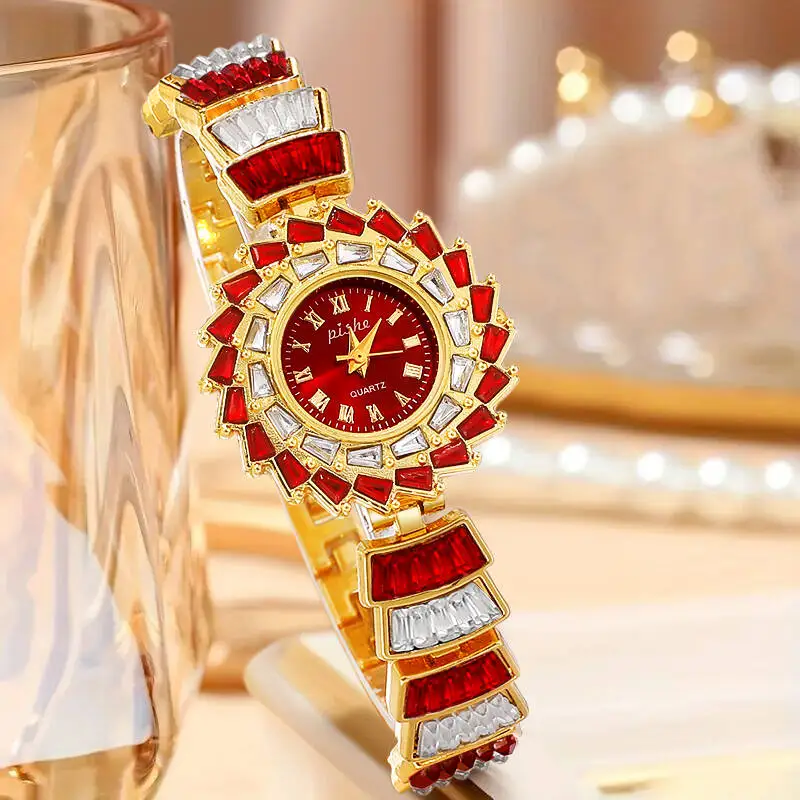 Görüntüdeki cep saatiyle rastg - Watch Display Box incelemesi ve fiyatı